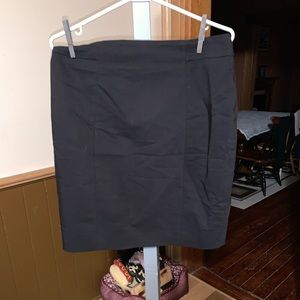 H&M pencil skirt size 12. Freshly washed.